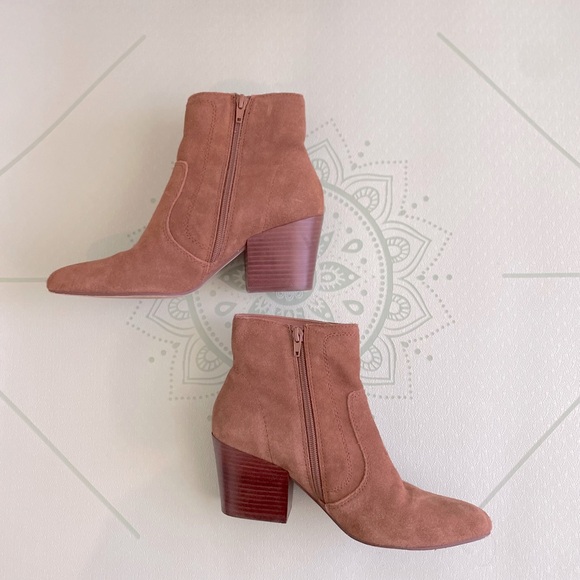 Chelsea & Violet Wren Light Brown Suede Heeled Booties Asymmetrical Boots Sz 8 - Picture 9 of 16